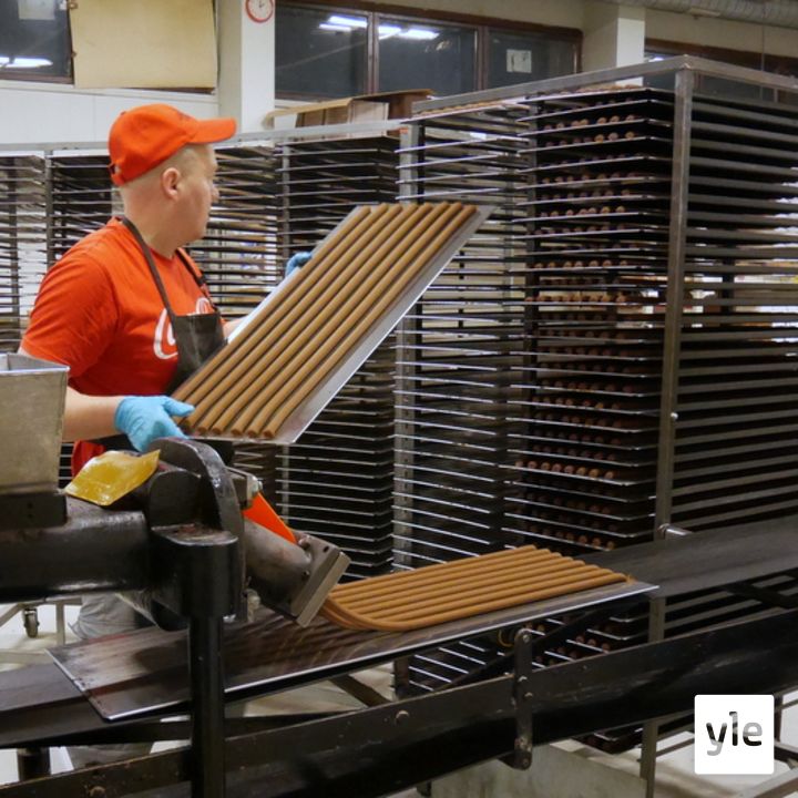 Jokapaikan Reetta: Lakritsinkeitossa Kuusankosken yössä