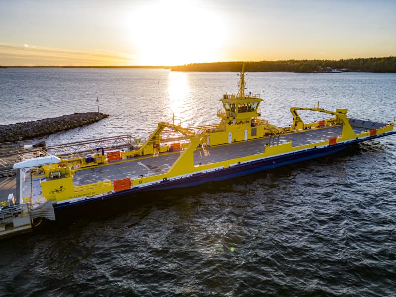 Ferry, Finferries