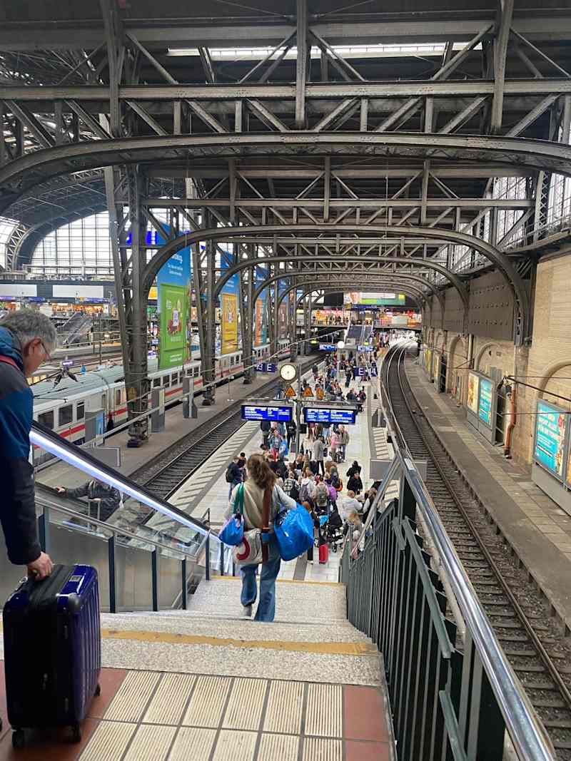 Seinäjoki high school students traveled to France along the country, a picture of Paris train station.