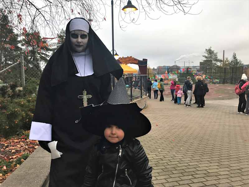 Anu Siirilä and Tinka Siirilä-Kujala in Särkänniemi.