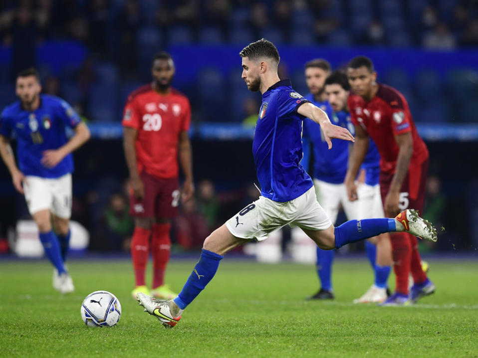 Italian keskikentän tähti Jorginho epäonnistui rangaistuspotkussa, kun Italia ja Sveitsi pelasivat 1-1-tasapelin viimeistä edellisessä MM-karsintapelissä. Sveitsi vei lopulta lohkovoiton.