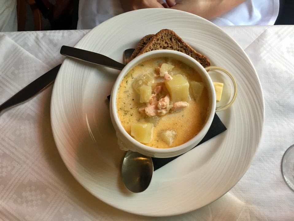 Ravintola Sea Horsen lohikeitto oli roomalaisturistien suosikki.