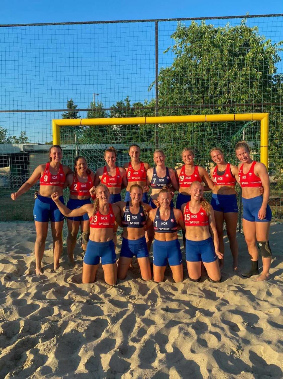 Norges damlandslag i beachhandboll 2021.