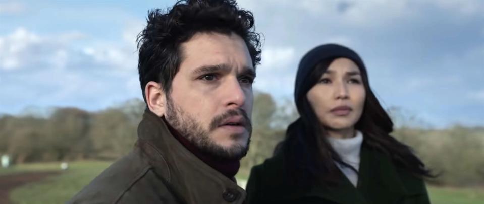 Kit Harington ja Gemma Chan elokuvassa Eternals