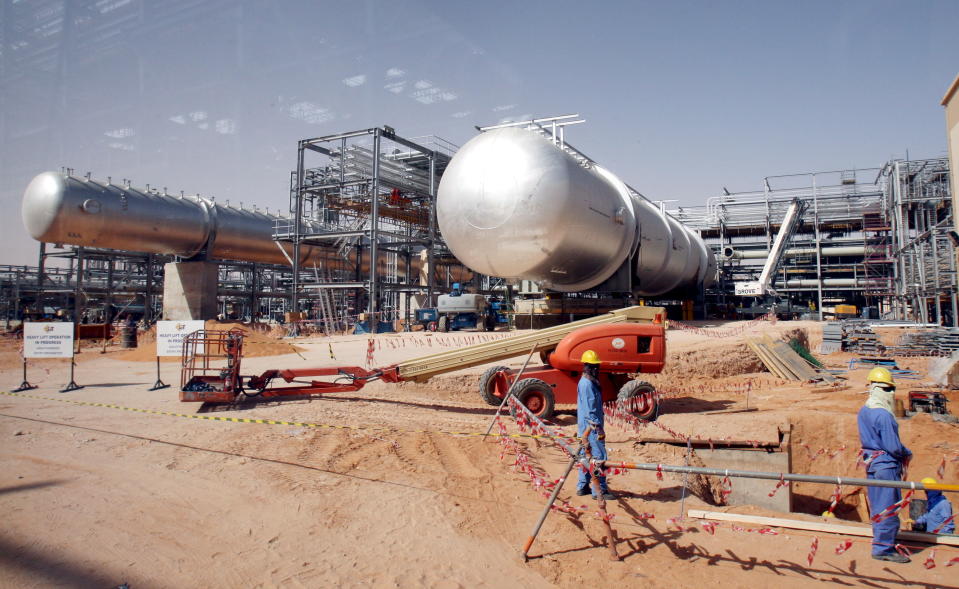 Öljytytuotantokenttä Saudi-Arabiassa.