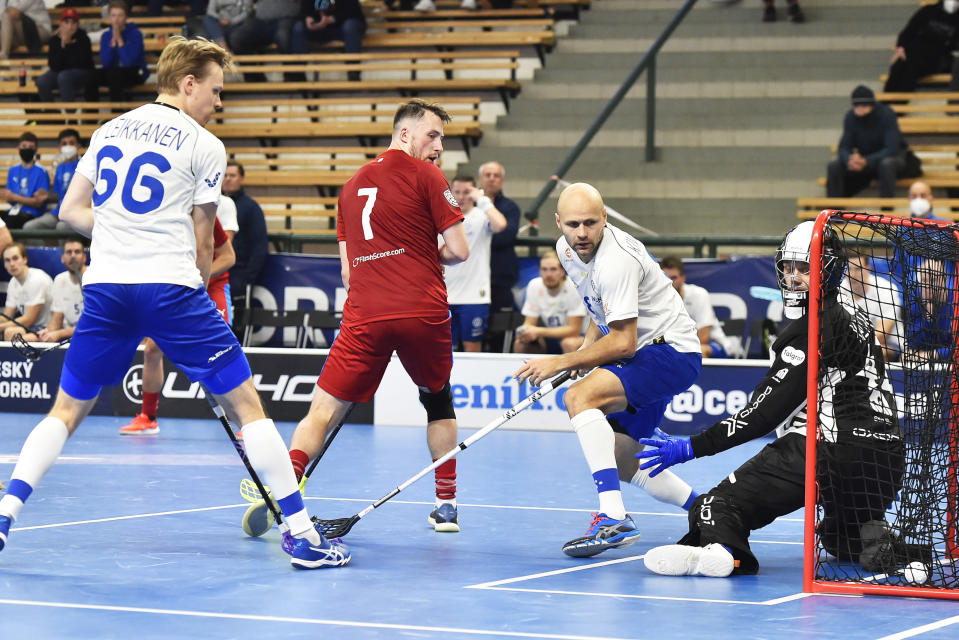 Finland spelar mot Tjeckien i landskamp i innebandy.