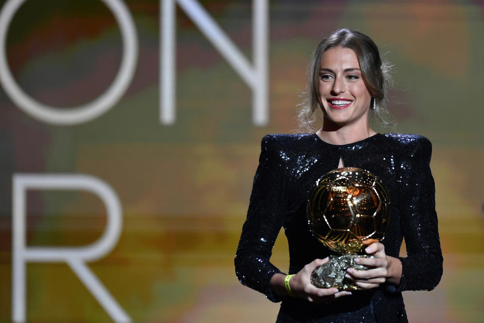 Alexia Putellas vastaanotti marraskuussa maailman parhaalle pelaajalle myönnettävän Ballon d'Orin.