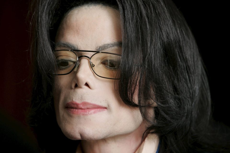 Michael Jacksonin kasvokuva.