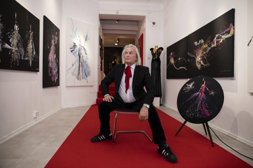 Jukka Rintalan taidenäyttely galleria ARS Longassa.