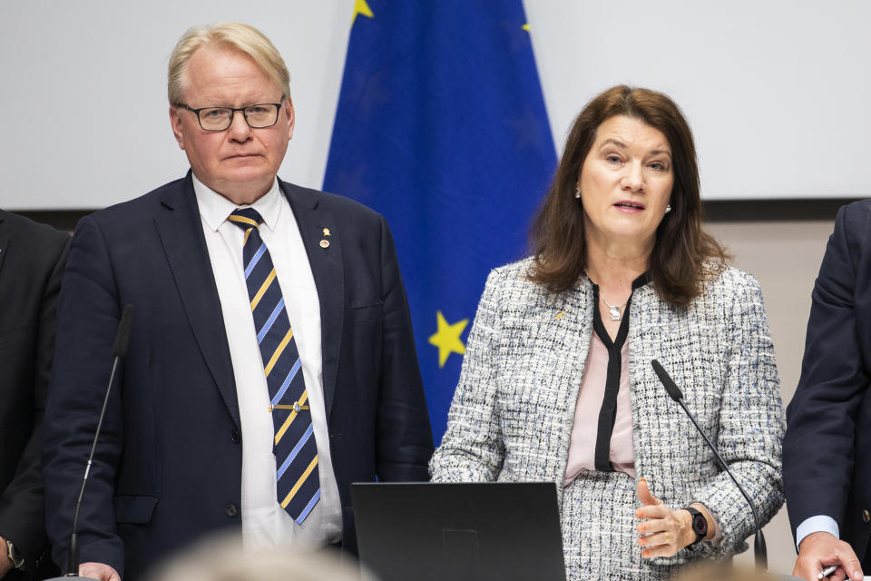 Peter Hultqvist ja Ann Linde rinnakkain.