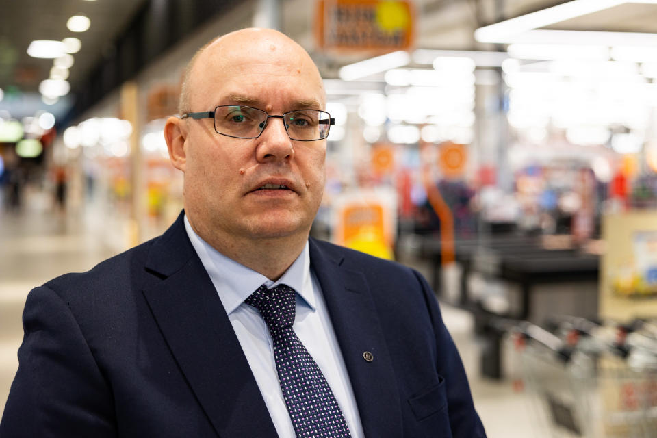 Henkilökuvassa Ari Akseli, päivittäistavarakaupan toimialajohtaja, Kesko.